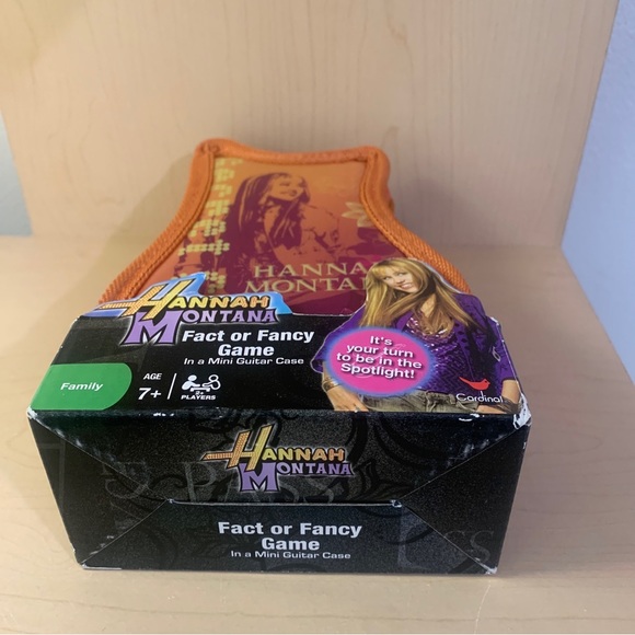 Hannah Montana Fact or Fancy Game in Mini Guitar Case - Cardinal Industries New - Picture 5 of 7